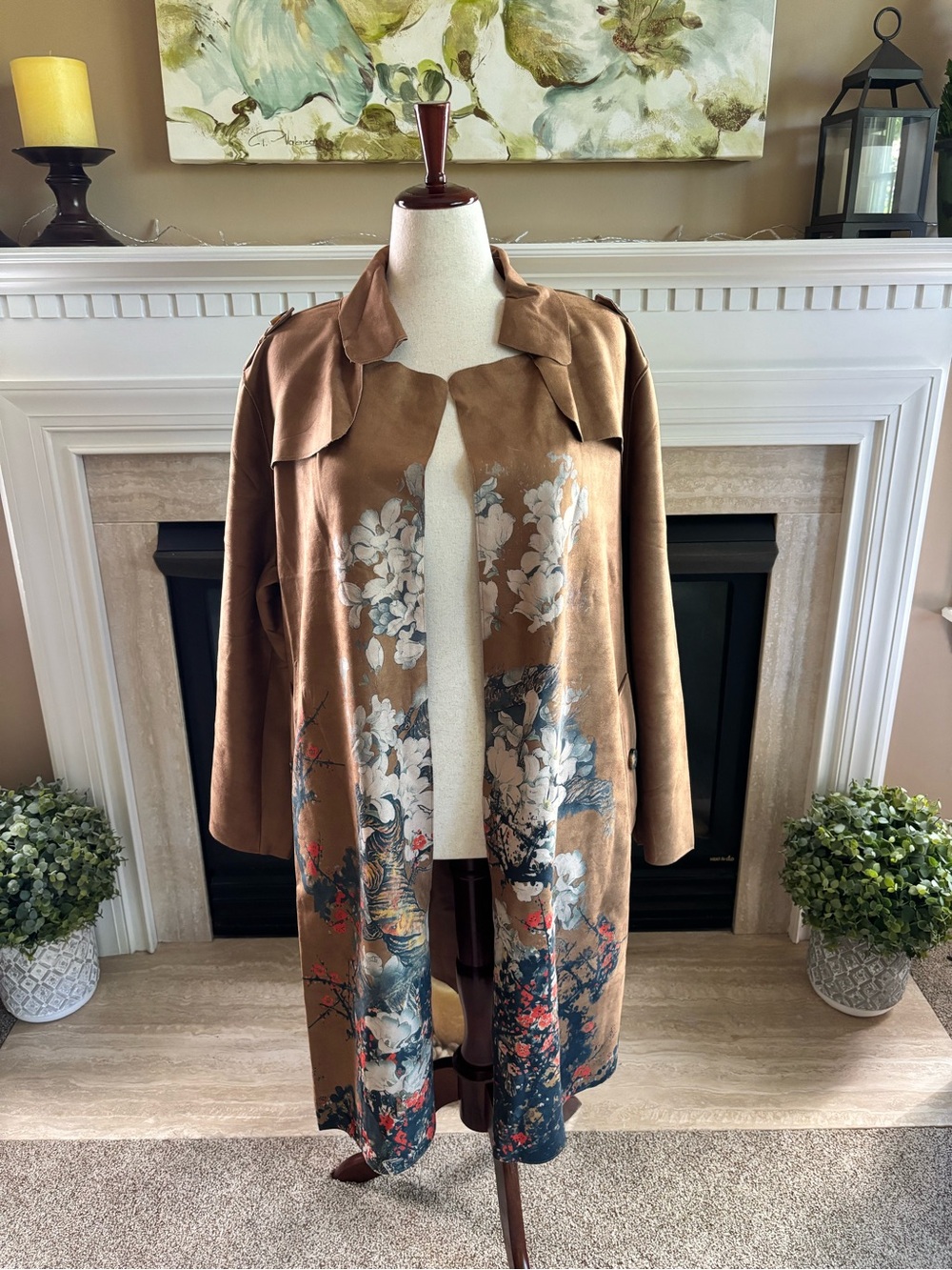 *NEW* Stunning Chico’s Scuba Suede Trench - LS Leather - Floral Pattern - 20/22